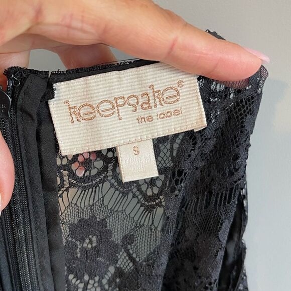 Keepsake the Label Lace Overlay Cap Sleeve Mini Dress || SZ S || Black - Picture 15 of 15